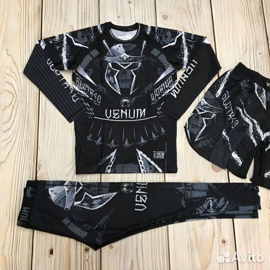 Комплект для единоборств Venum Gladiator