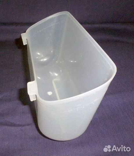 Кормушки, поилки для птицы