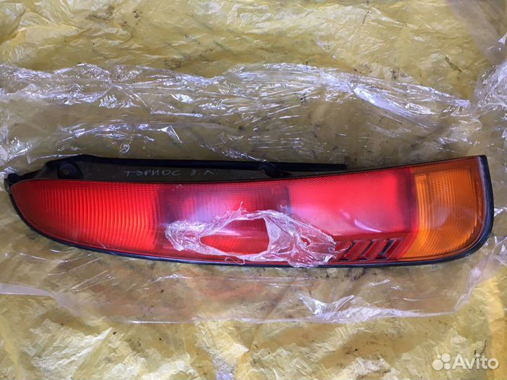 Фонарь задний Дайхатсу Териос 1