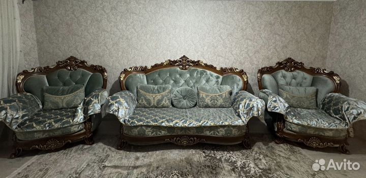 Диваны и холлы бу