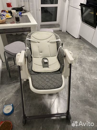 Стульчик для кормления happy baby berny v2