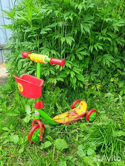 Самокат детский трехколесный