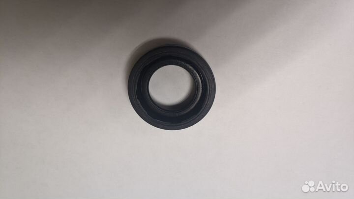 Сальники свечных колодцев toyota