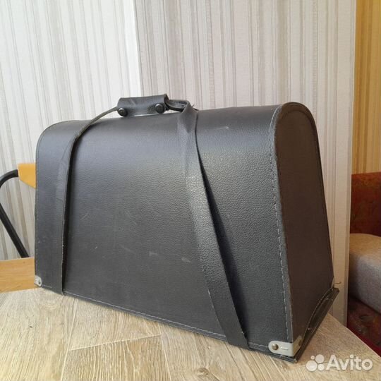 Швейная машинка