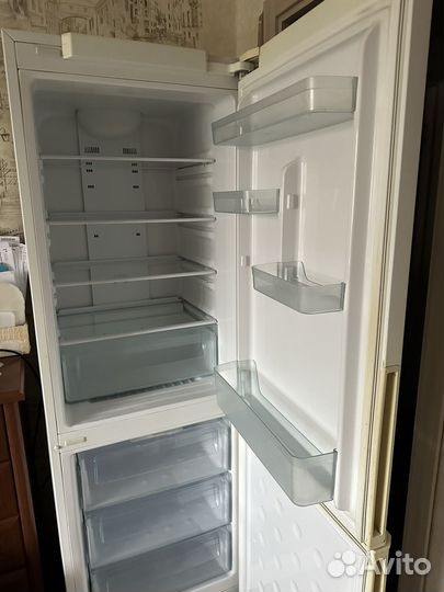 Холодильник samsung