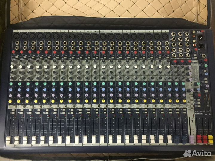 Микшерный пульт soundcraft mfx 20/2