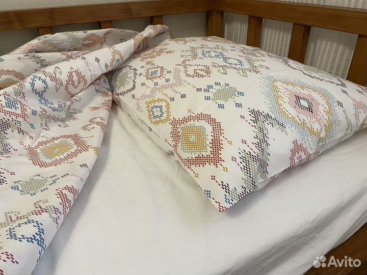 Постельное белье 1.5 новое