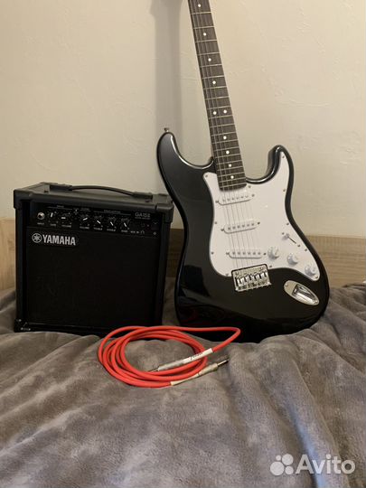 Электрогитара с комбоусилителем