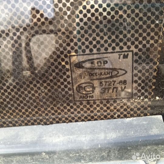 Стекло боковое 2110