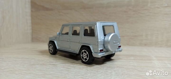 Масштабная модель Mercedes 1/43 burago