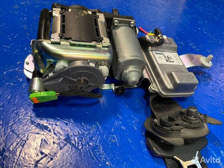 Ремень безопасности передний левый Mercedes-Benz