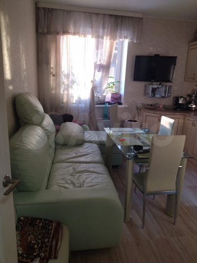 2-к. квартира, 70 м², 4/14 эт.