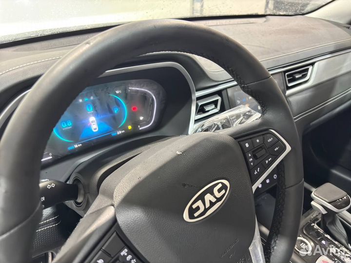 JAC J7 1.5 CVT, 2023