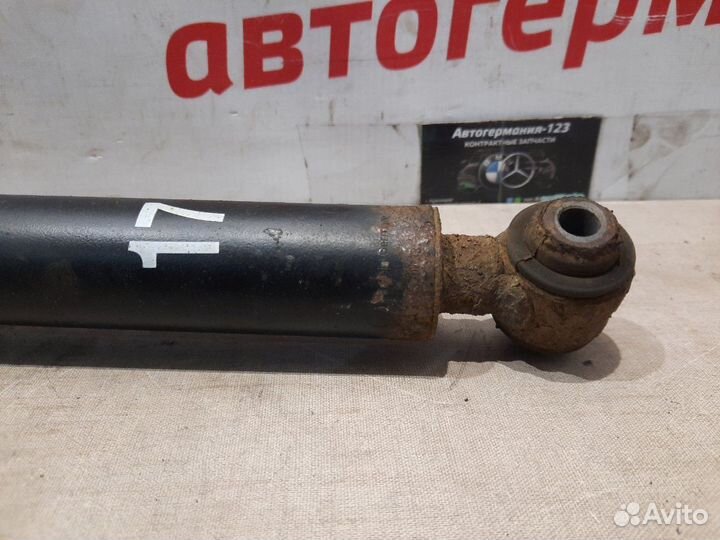 Амортизатор задний правый Mercedes Glk300 X204
