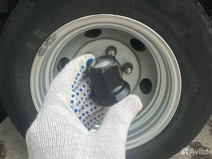 Усиленная колесная гайка Газель закрытая