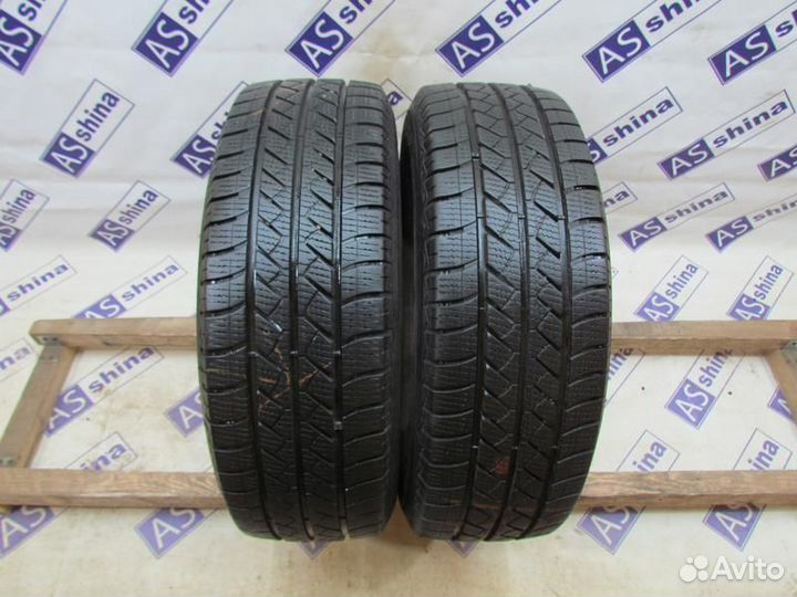 Goodyear Vector 4Seasons Cargo 215/65 R16C 92N