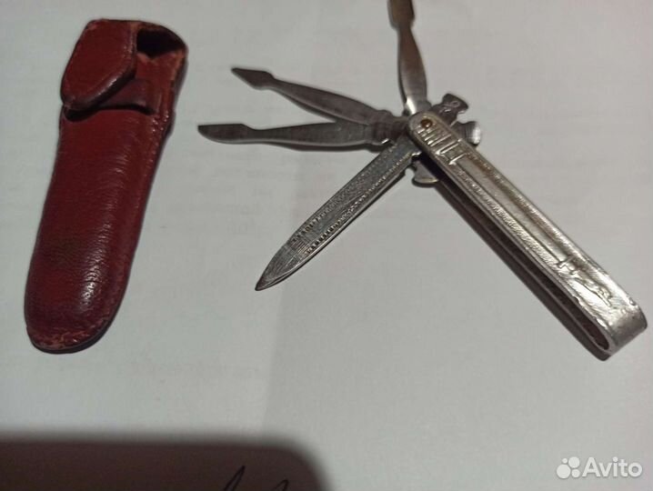 Маникюрный складной набор в кожаном чехле. Винтаж