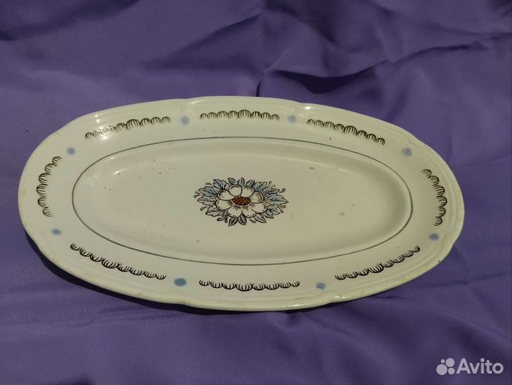 Блюдо фарфоровое СССР