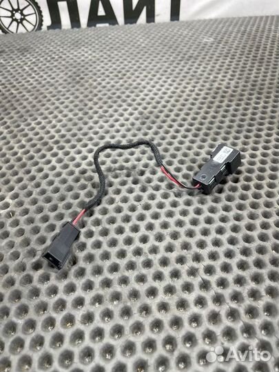 Подсветка двери левая Jaguar F-Pace X761 306PS