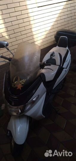 Максискутер Suzuki SkyWave