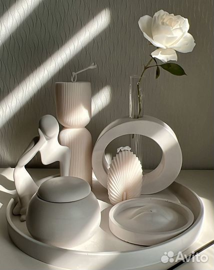 Набор с ароматическими свечами, вазой, подставкой