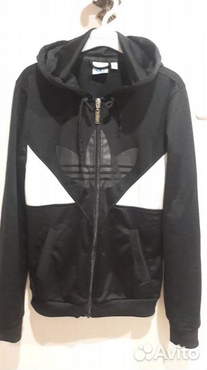 Спортивный костюм женский