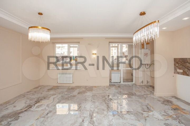 3-к. квартира, 100 м², 1/9 эт.
