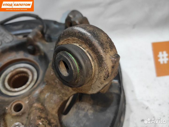 Кулак задний правый BMW 1 E87 2007