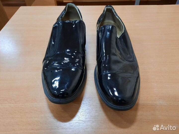 Ботинки лакированные военные