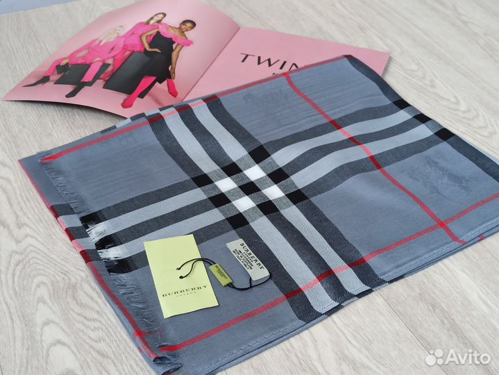 Серый палантин Burberry Кашемир 6цв