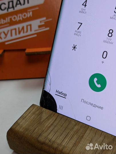 Samsung Galaxy S10, 8/128 ГБ