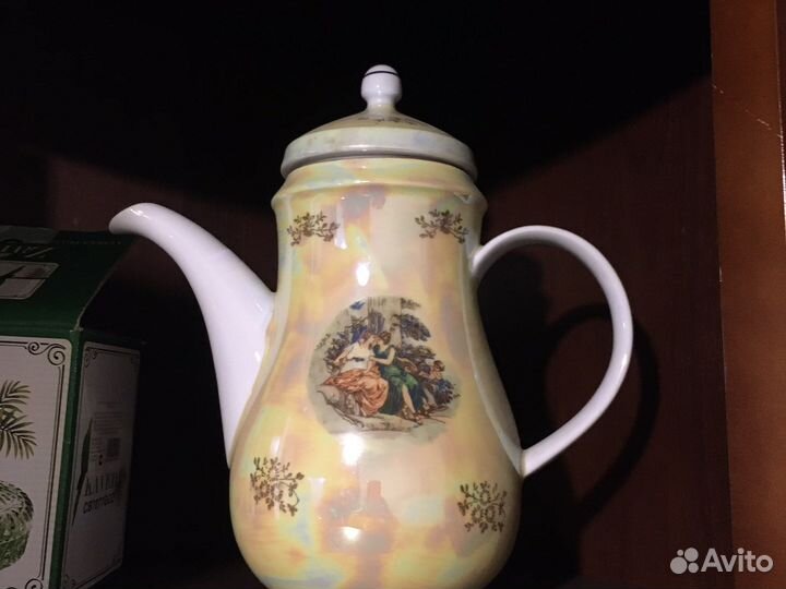 Чайник от сервиза Мадонна