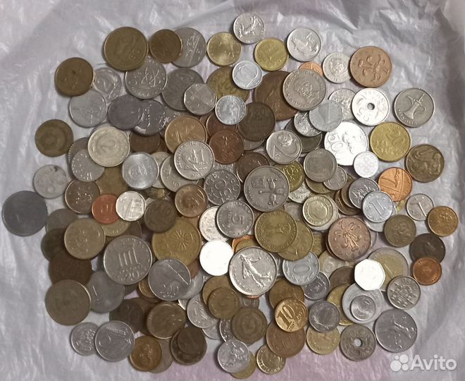 Набор иностранных монет