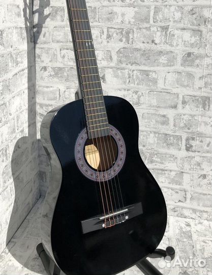 Новая классическая гитара