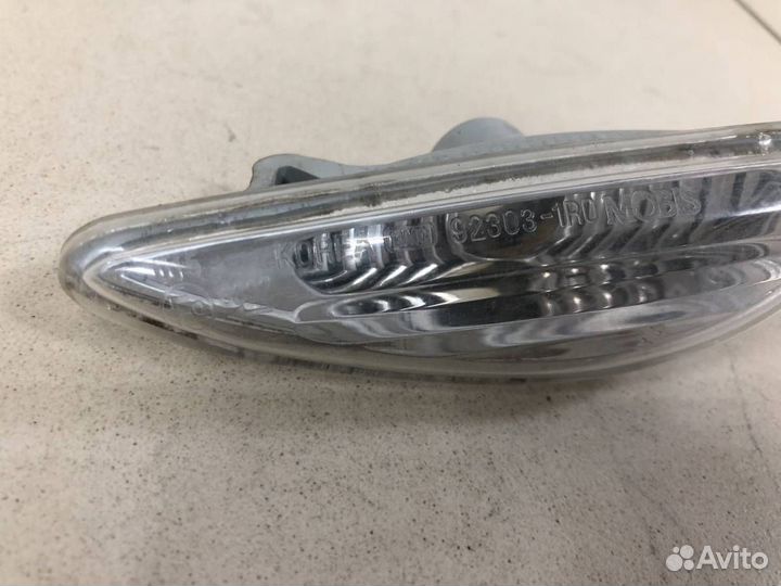 Повторитель на крыло Hyundai Solaris 2010-2017