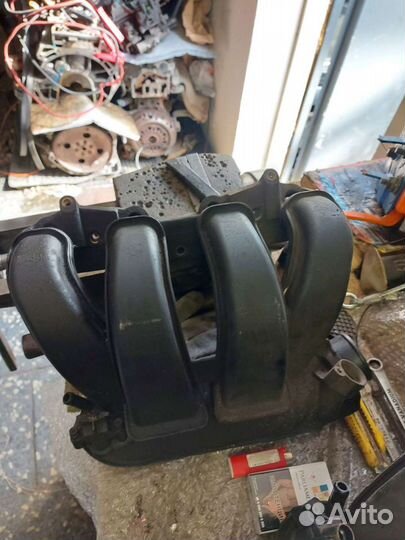 Впускной коллектор для Dodge Neon 2.0