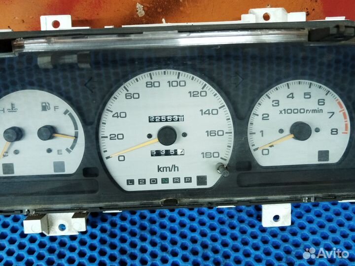 Панель приборов Mitsubishi RVR, chariot 1994