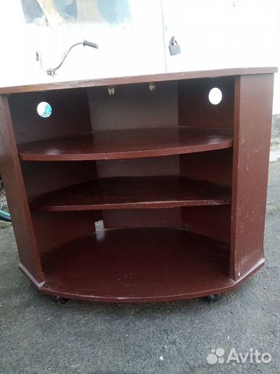 Тумба под телевизор