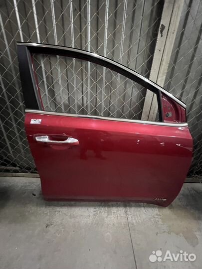 Передняя правая дверь Киа Спортейдж 4