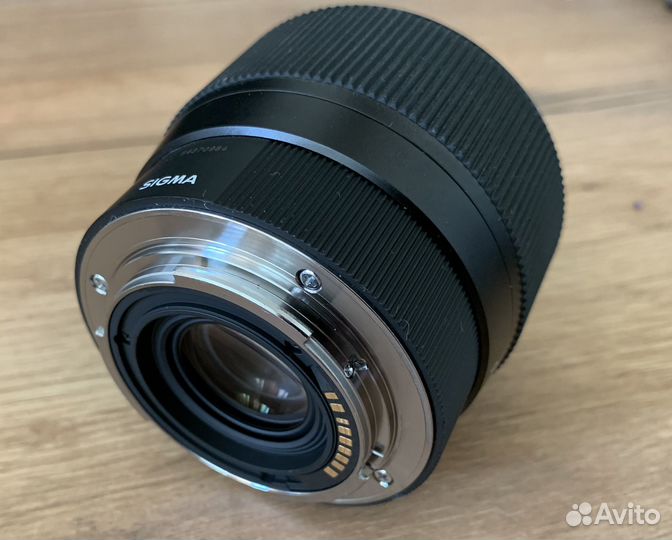 Объектив Sigma 56mm F1.4 Canon EF-M