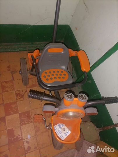 Детский трехколесный велосипед