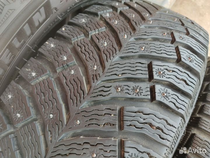 Michelin X-Ice North 4 215/60 R17 100T