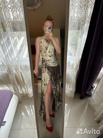 Платье вечернее бежевое