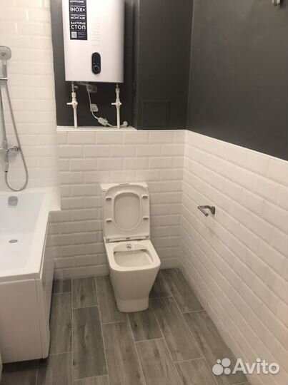 Ремонт ванной комнаты. Кафельщик