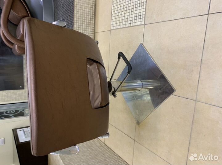 Мойка парикмахрская + кресла б/у