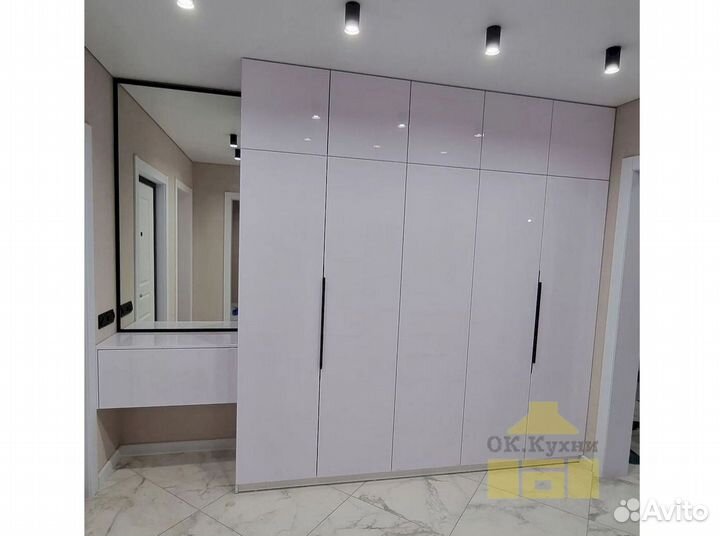 Шкаф в прихожую