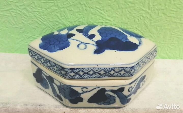 Шкатулка керамическая