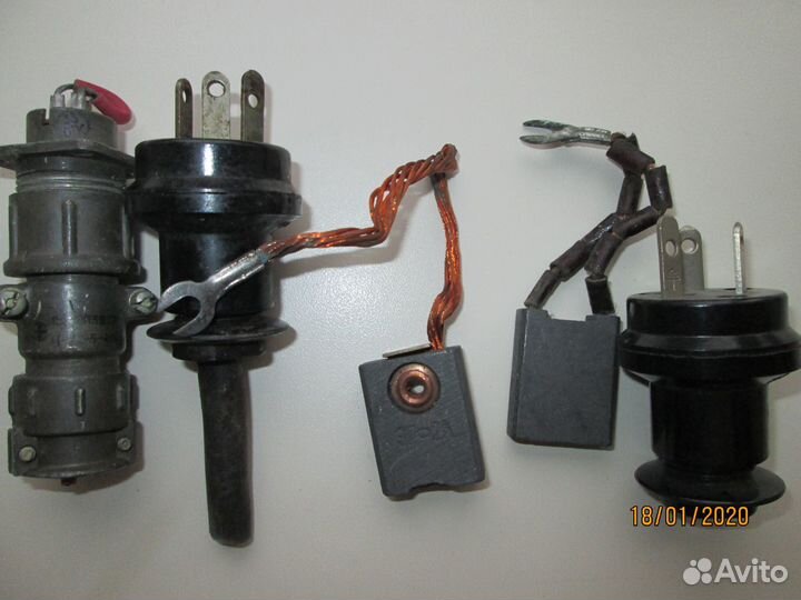 Меднографитовые щетки катушки реле рпу-0-ухл4 СССР