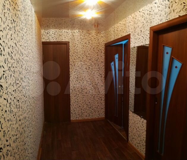 2-к. квартира, 50 м², 1/9 эт.