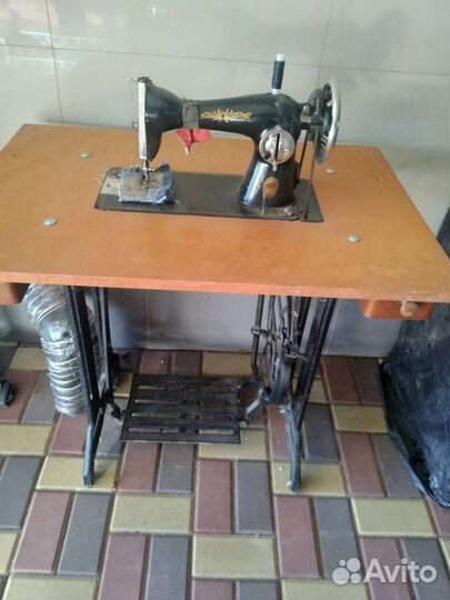 Швейная машинка
